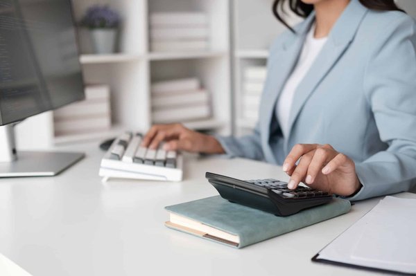 Comptable pour développeur : l'atout indispensable pour la gestion financière