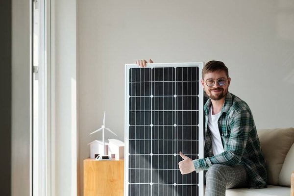 Panneau solaire en entreprise : étapes d'installation pour garantir l'autoconsommation