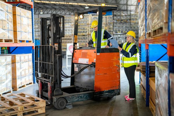 Qu'est-ce qu'un chariot préparateur de commande ?